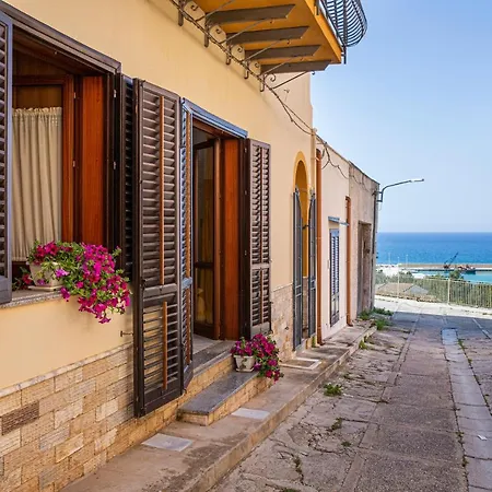 Ciatu Me' Brezza Marina * Кастелламмаре-дель-Голфо